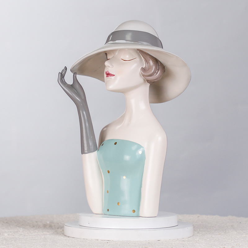 Instagram Style Girl Sculpture - Resin Art Instagram recension och pris