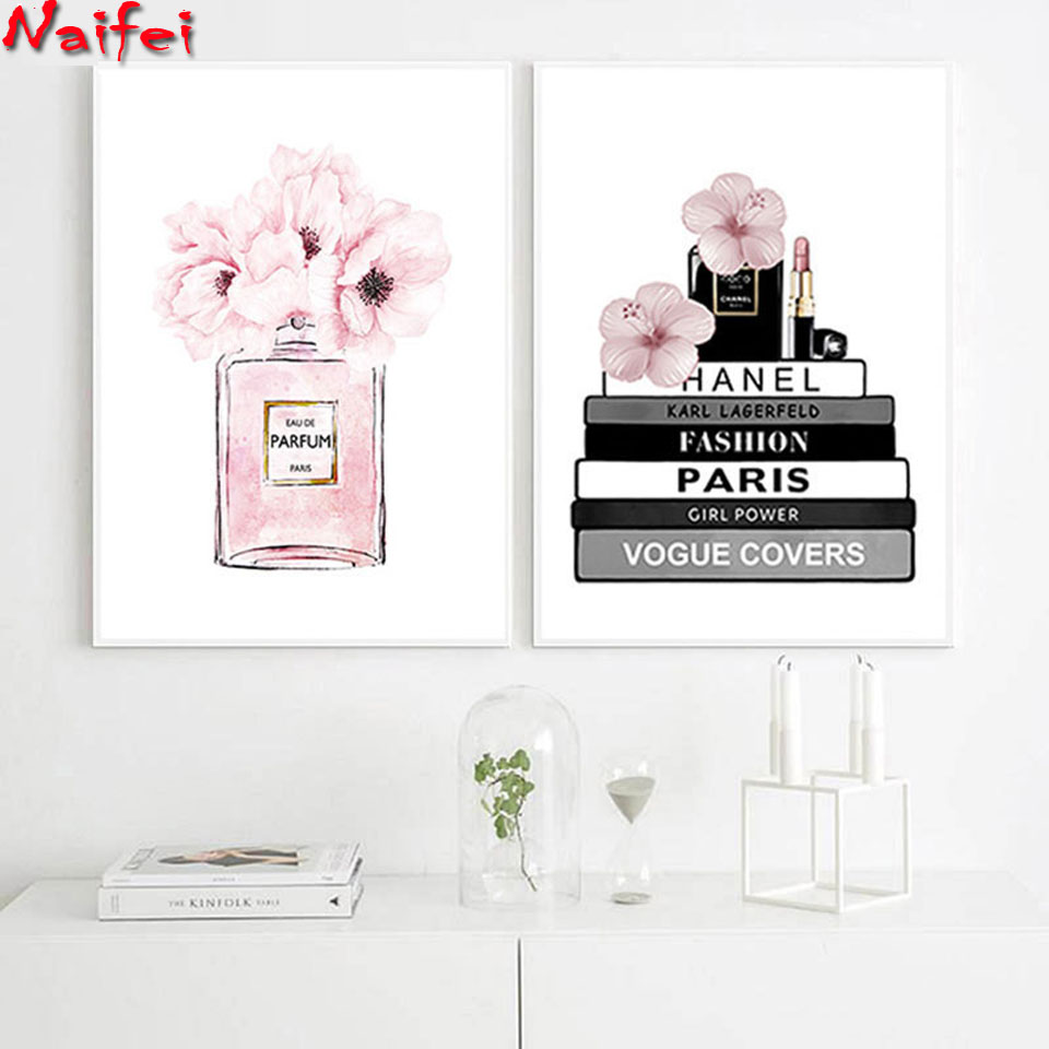 Flower Perfume Bottle Fashion  - Resin Art Book recension och pris